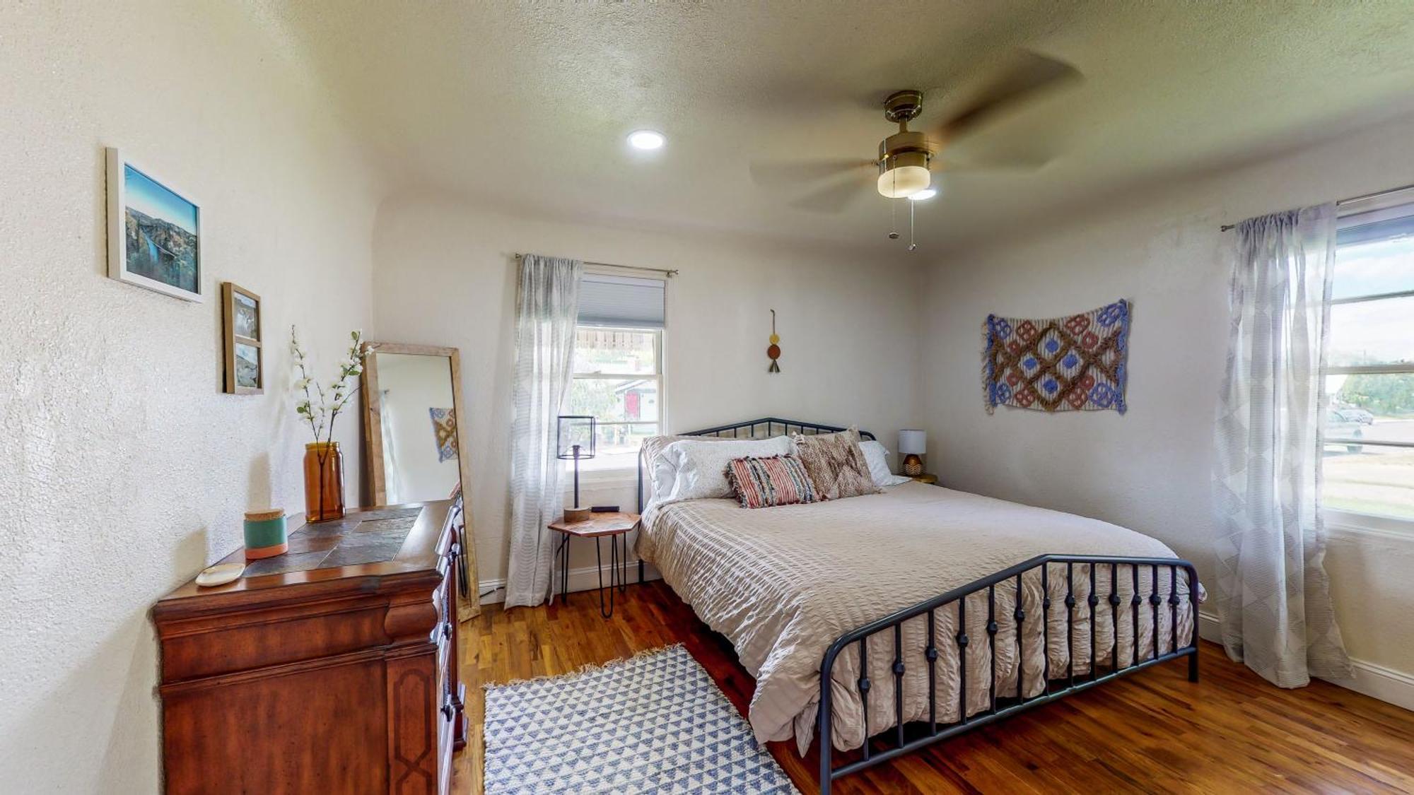 Charming Downtown Bungalow - King Bed, Office Twin Falls Exterior photo